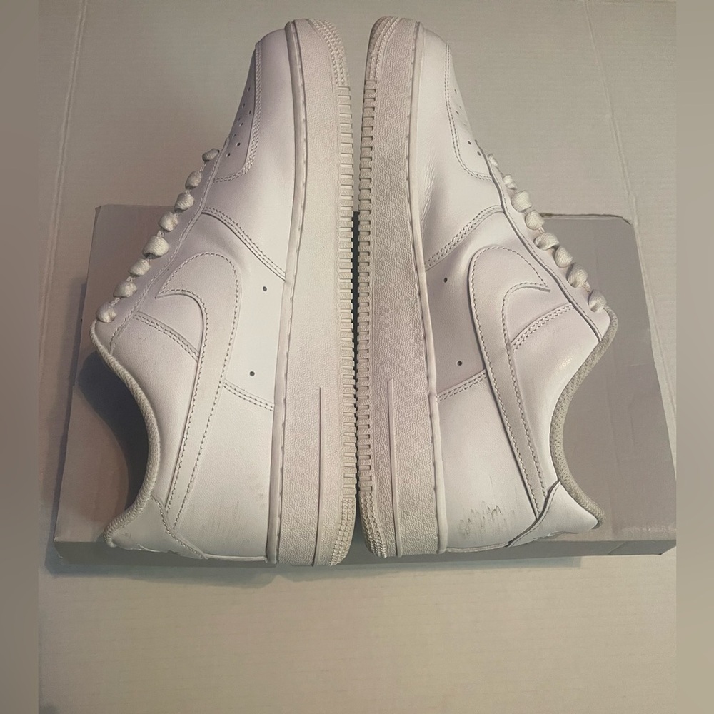 Nike Air Force 1 Men’s White Sneakers - Picture 2 of 9